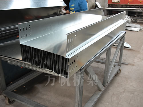 �бP(p��n)ʽ��|��܏S(ch��ng)��